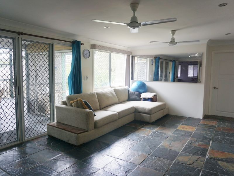 4 Mikaga Court, Woodridge QLD 4114