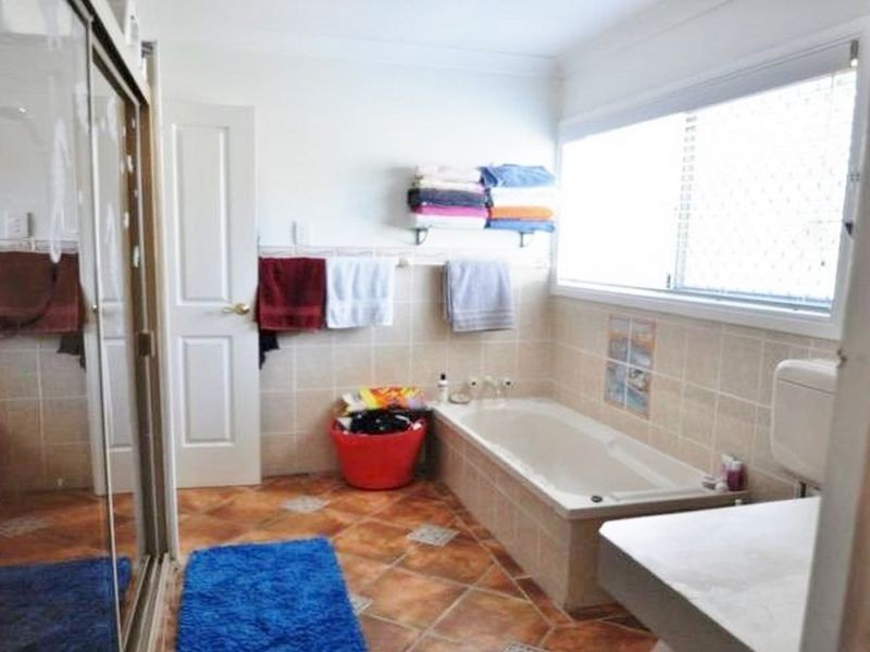 4 Mikaga Court, Woodridge QLD 4114