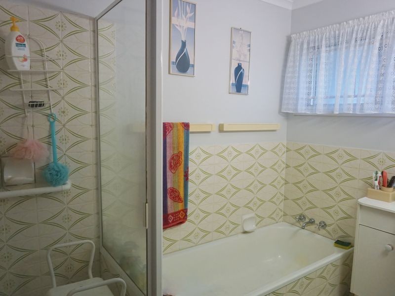 16 Kraatz Ave, Loganlea QLD 4131