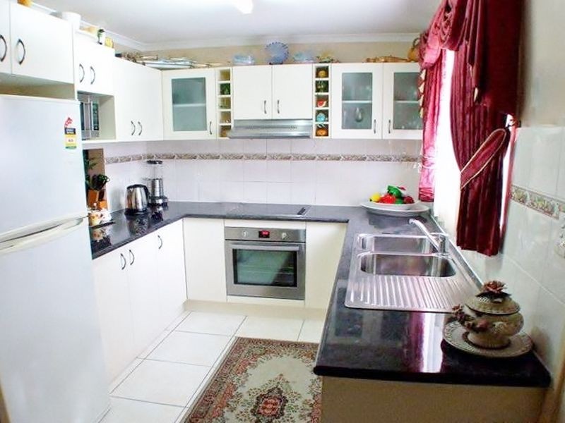1/26 Charles Ave, Logan Central QLD 4114
