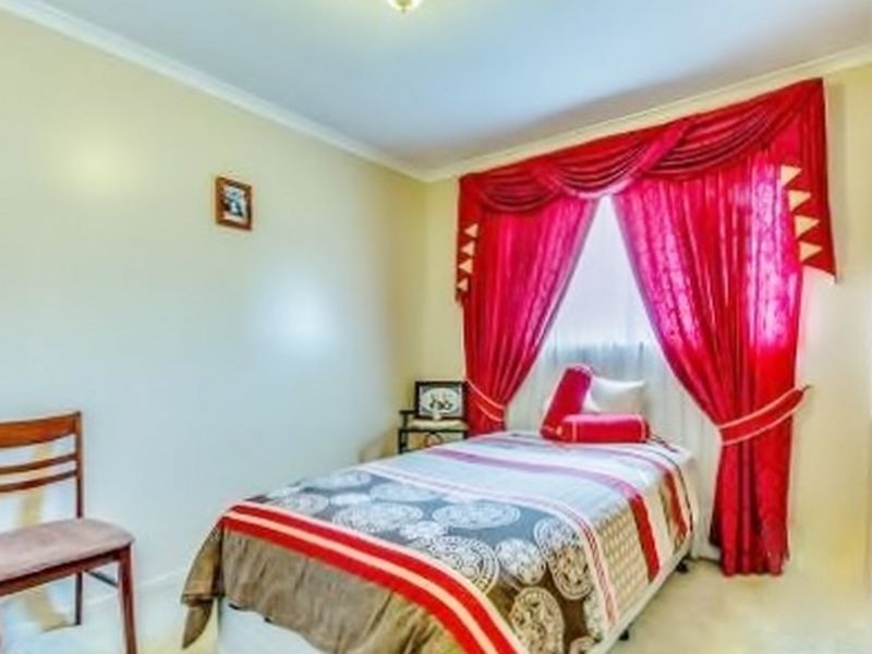 1/26 Charles Ave, Logan Central QLD 4114