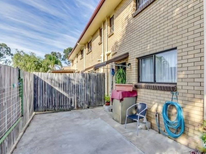 1/26 Charles Ave, Logan Central QLD 4114
