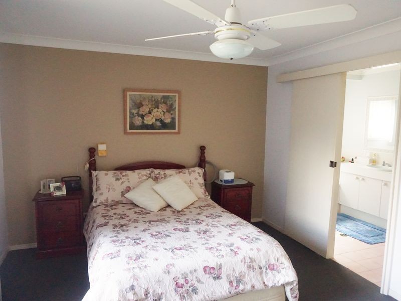 12 Columbine Street, Daisy Hill QLD 4127
