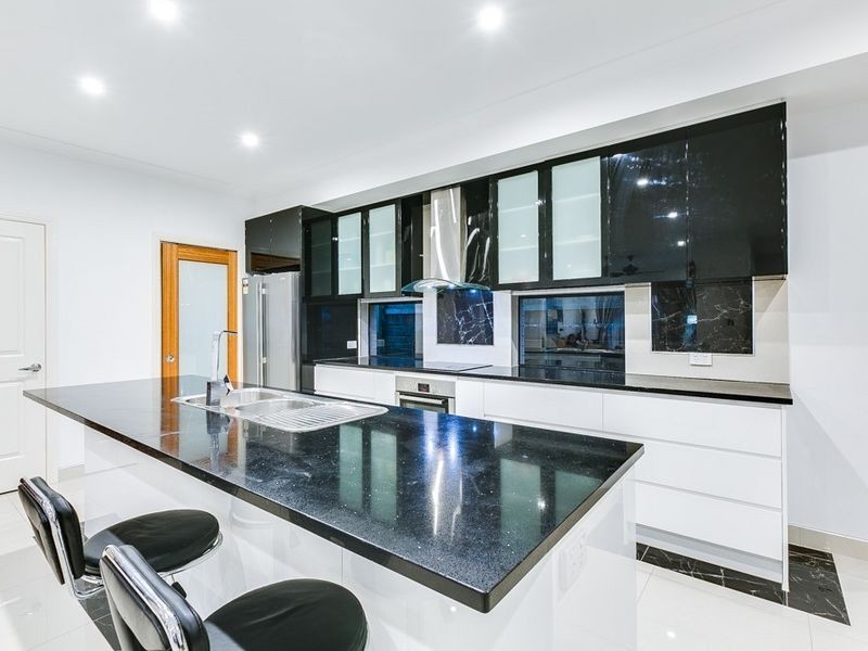 10 Norton Road, Shailer Park QLD 4128