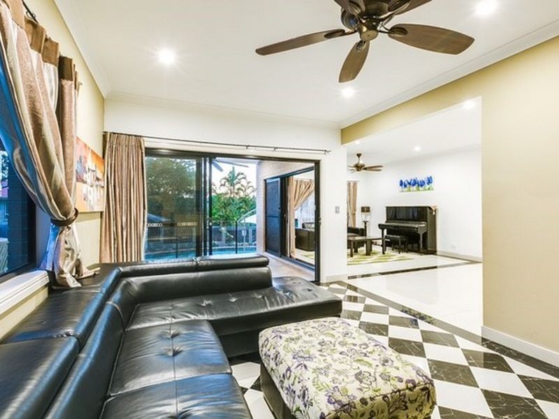 10 Norton Road, Shailer Park QLD 4128