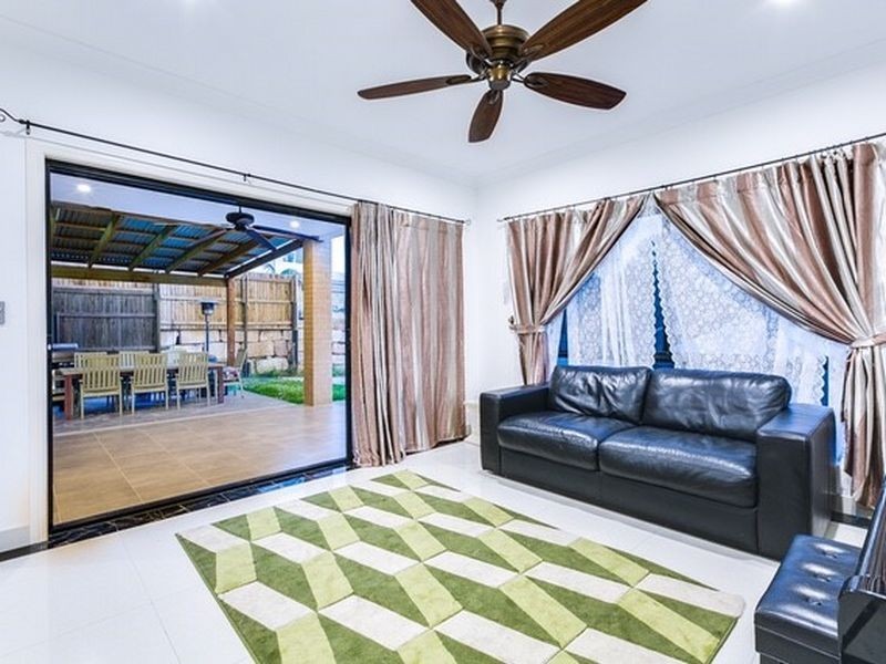 10 Norton Road, Shailer Park QLD 4128