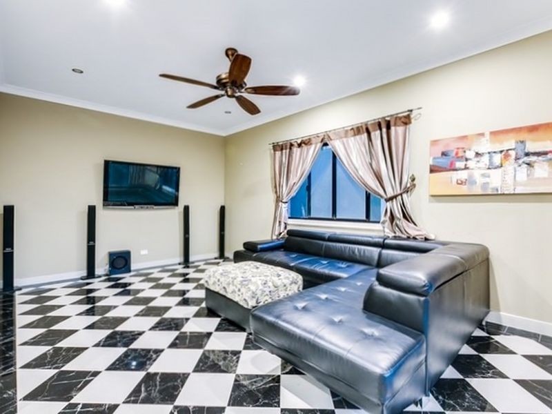 10 Norton Road, Shailer Park QLD 4128