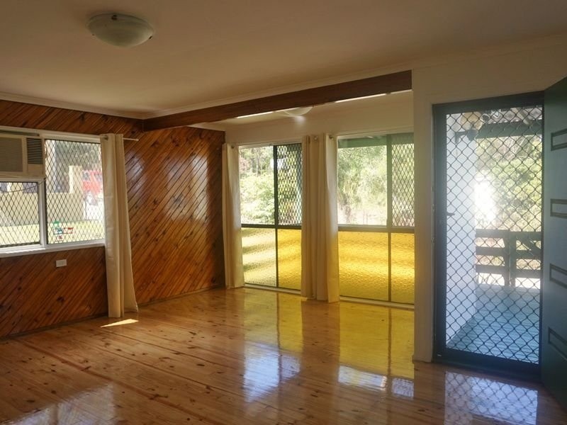 103 Smith Road, Woodridge QLD 4114