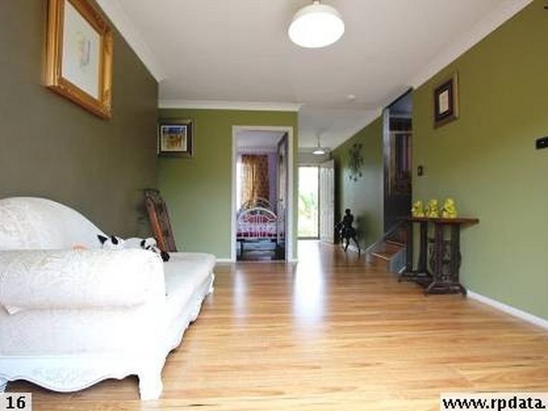 15 Kummara Rd, Edens Landing QLD 4207