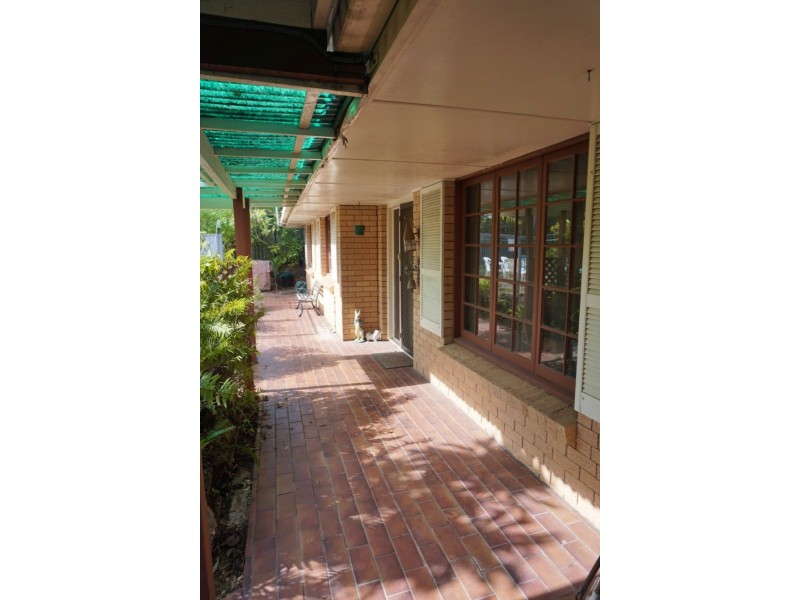 35 Westmoreland Boulevard, Springwood QLD 4127
