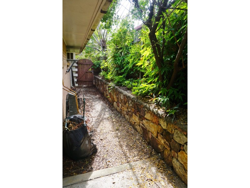 35 Westmoreland Boulevard, Springwood QLD 4127