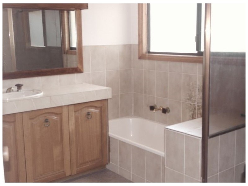 14 Jeannette Avenue, Springwood QLD 4127