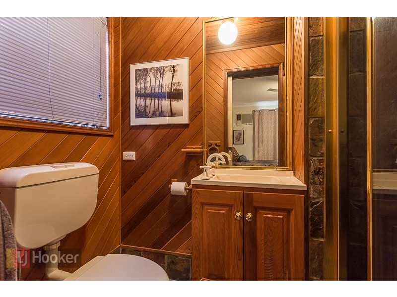 10 Columbine Street, Daisy Hill QLD 4127