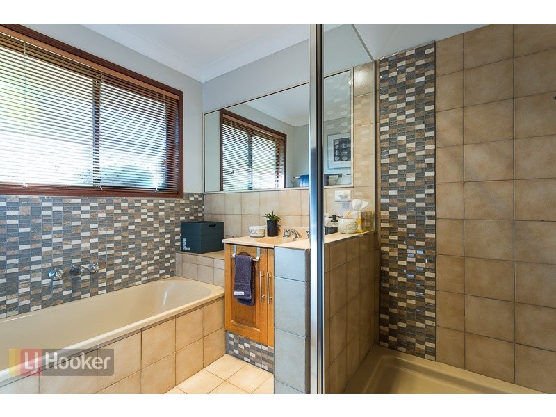 10 Columbine Street, Daisy Hill QLD 4127