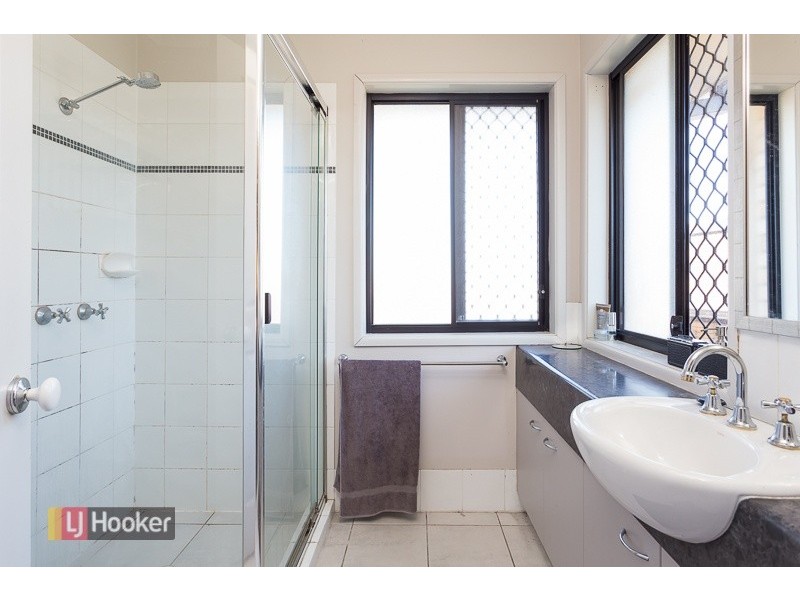 28-30 Brookvale Drive, Underwood QLD 4119