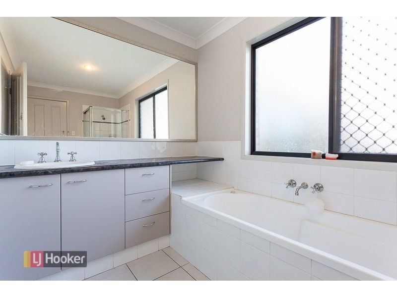 28-30 Brookvale Drive, Underwood QLD 4119