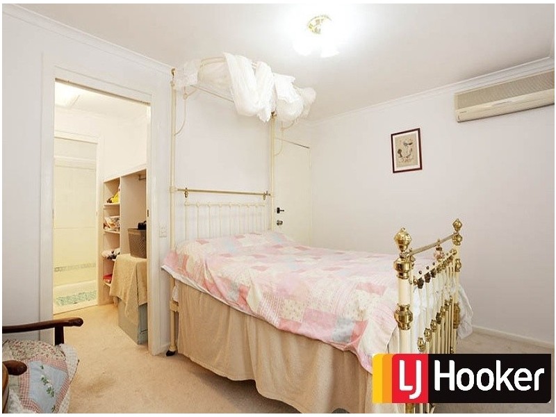 103 Blackberry Street, Mansfield QLD 4122