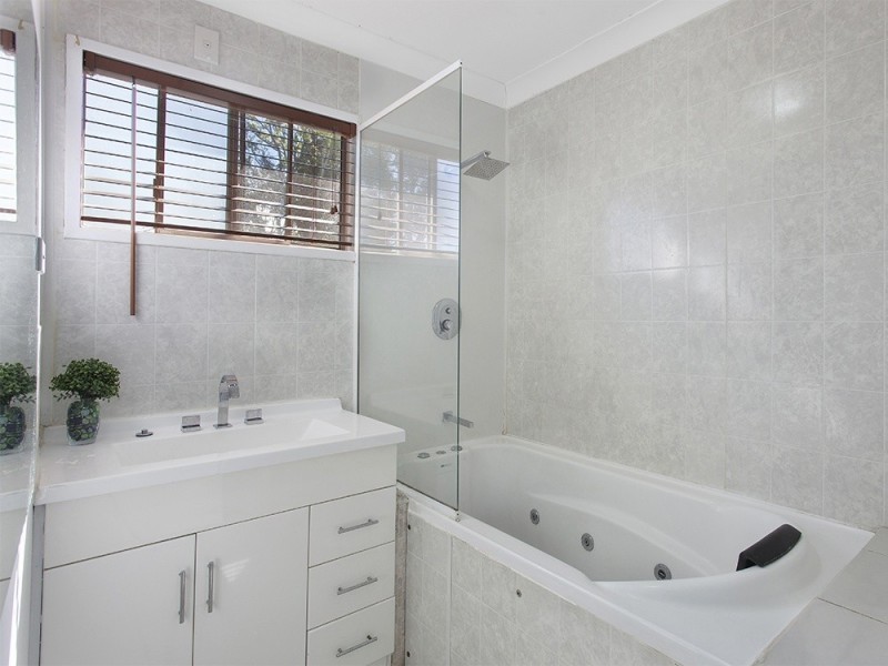 36 Redford Street, Kingston QLD 4114