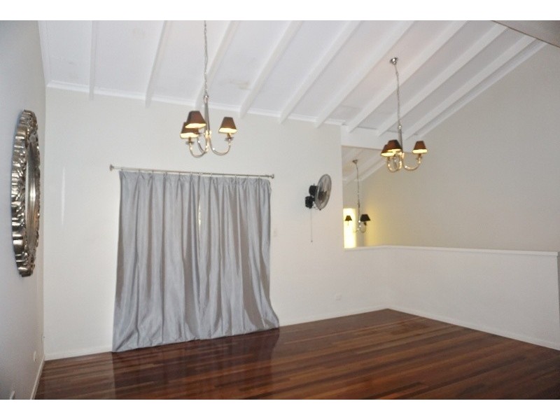 25 Barbaralla Drive, Springwood QLD 4127