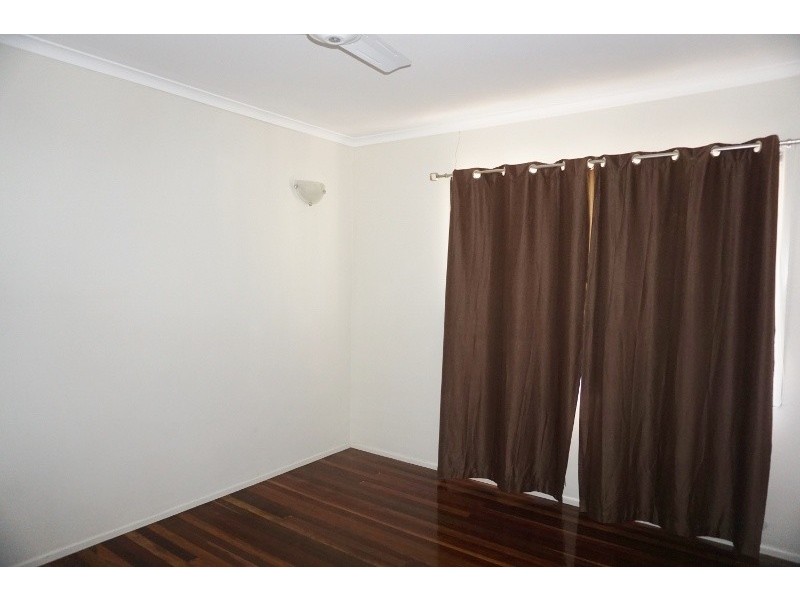 25 Barbaralla Drive, Springwood QLD 4127