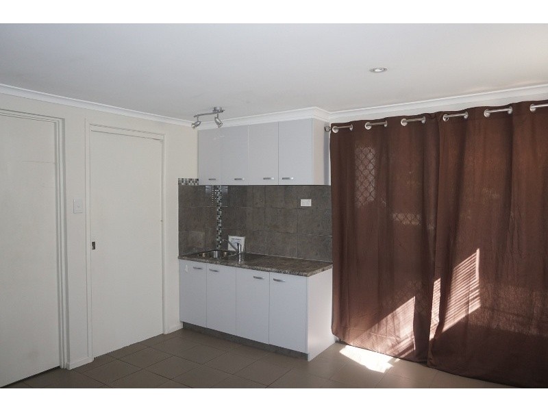 25 Barbaralla Drive, Springwood QLD 4127