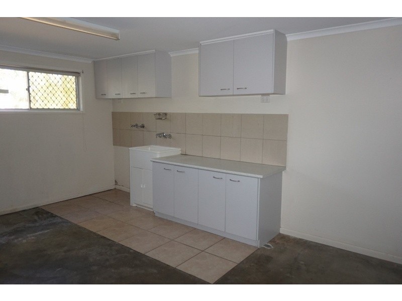 25 Barbaralla Drive, Springwood QLD 4127