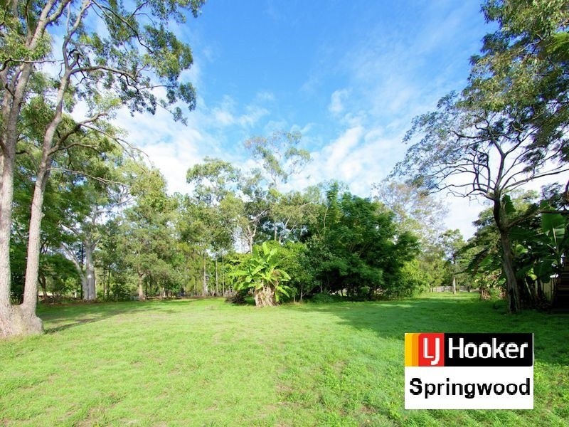 76 Crest Road, Greenbank QLD 4124