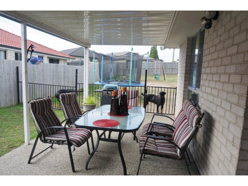 18 Brendan Thorne Place, Marsden QLD 4132