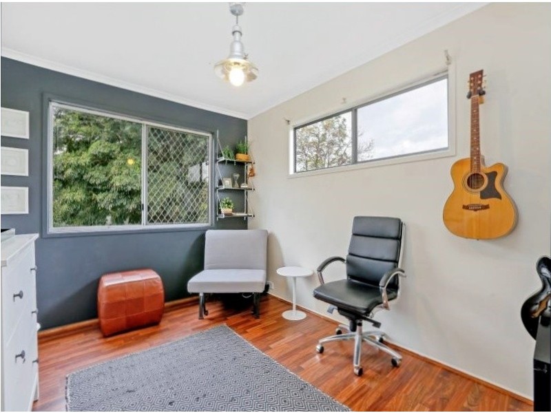 126 Jacaranda Avenue, Logan Central QLD 4114