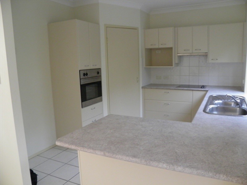 8 Belleview Place, Underwood QLD 4119