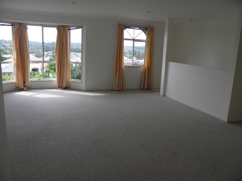 8 Belleview Place, Underwood QLD 4119