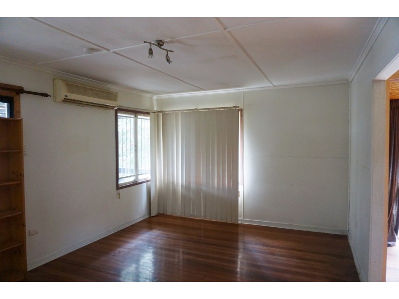 12 Arthur Street, Woodridge QLD 4114