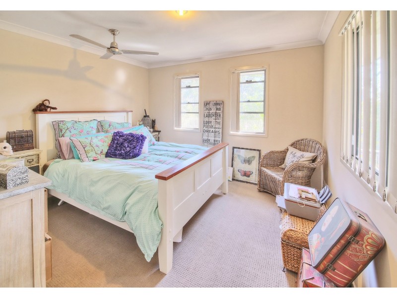 1 Yarraman Chase, Waterford QLD 4133