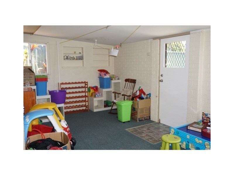 10 Westgate Avenue, Springwood QLD 4127