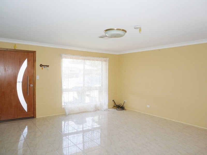 69 Dennis Road, Springwood QLD 4127