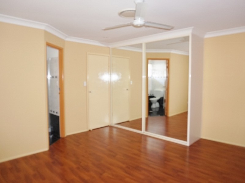 69 Dennis Road, Springwood QLD 4127