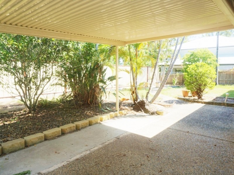 69 Dennis Road, Springwood QLD 4127