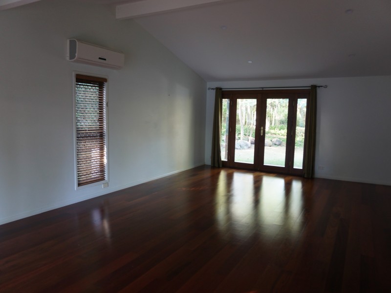 10 Trevallyan Drive, Daisy Hill QLD 4127