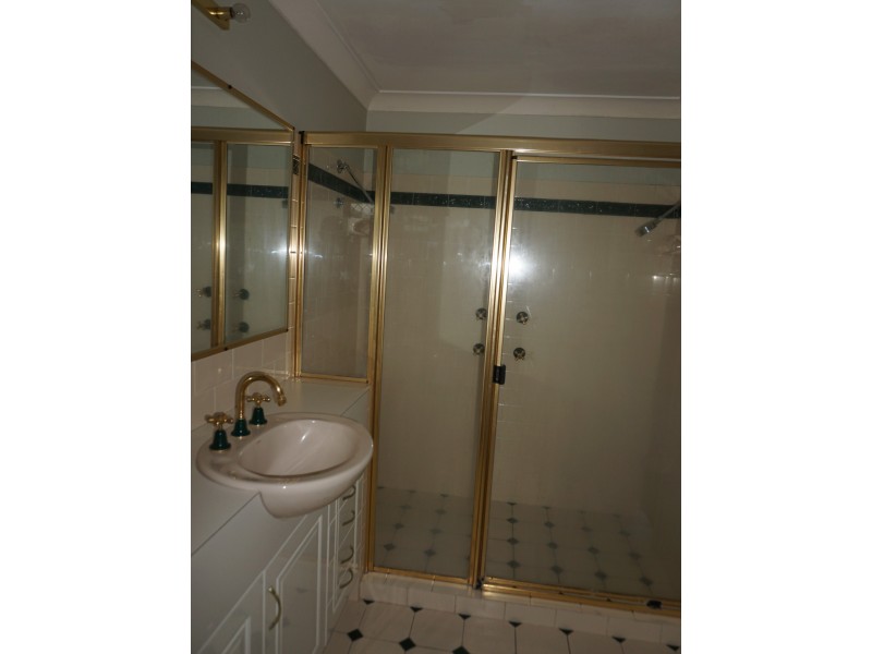 10 Trevallyan Drive, Daisy Hill QLD 4127