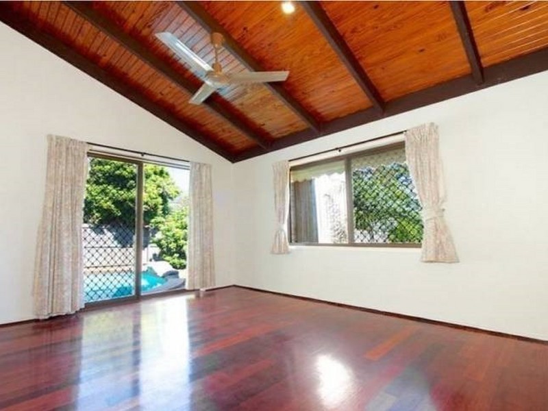 43 Metropole Street, Robertson QLD 4109