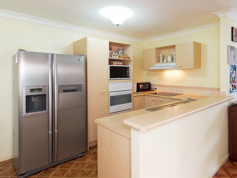 34 Thistle Street, Regents Park QLD 4118