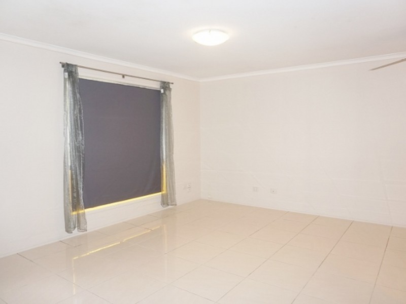Villa 9/2 Russell Street, Woodridge QLD 4114