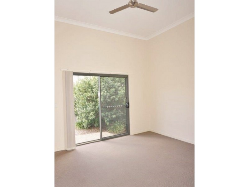 1 Yarraman Chase, Waterford QLD 4133
