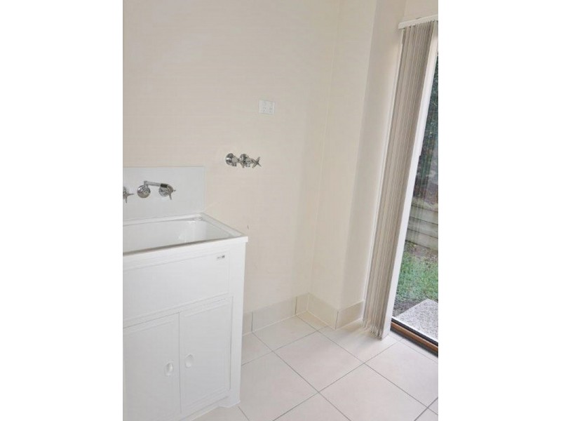 1 Yarraman Chase, Waterford QLD 4133