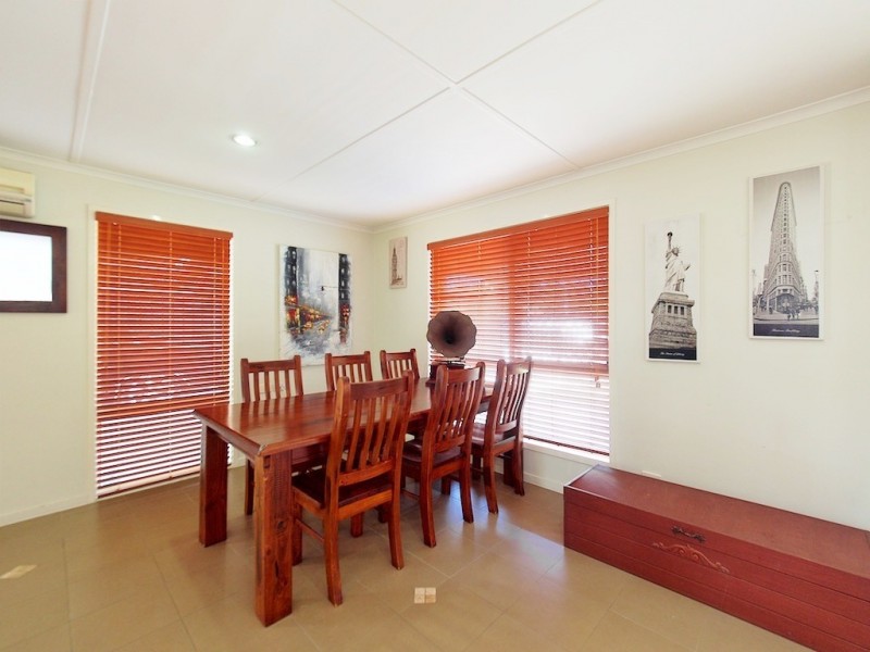 32 Velorum Drive, Kingston QLD 4114