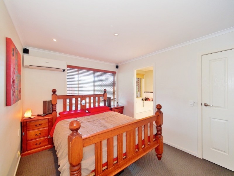 32 Velorum Drive, Kingston QLD 4114