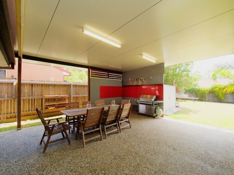 32 Velorum Drive, Kingston QLD 4114