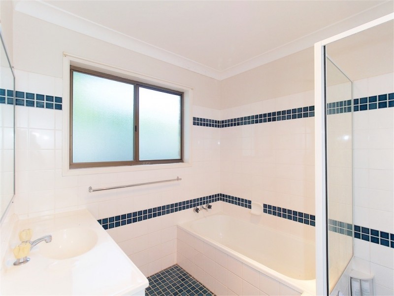 12 Willoughby Court, Springwood QLD 4127