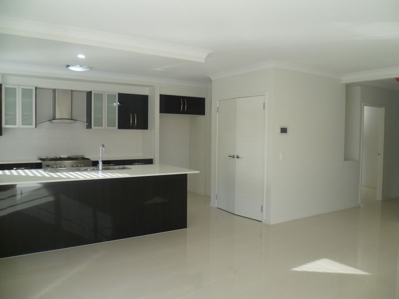 52 Belvedere Crescent, Sunnybank Hills QLD 4109