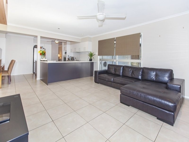 29 Wootton Crescent, Springwood QLD 4127